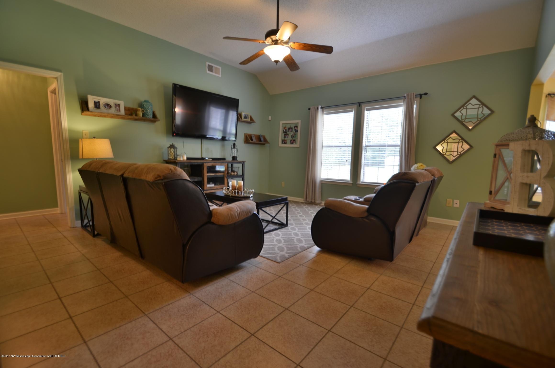 536 Malone Road South Hernando, MS 38632 - Photo 11 of 37 012f6bfde8556d73351d3f2555bac15d89d5dba5