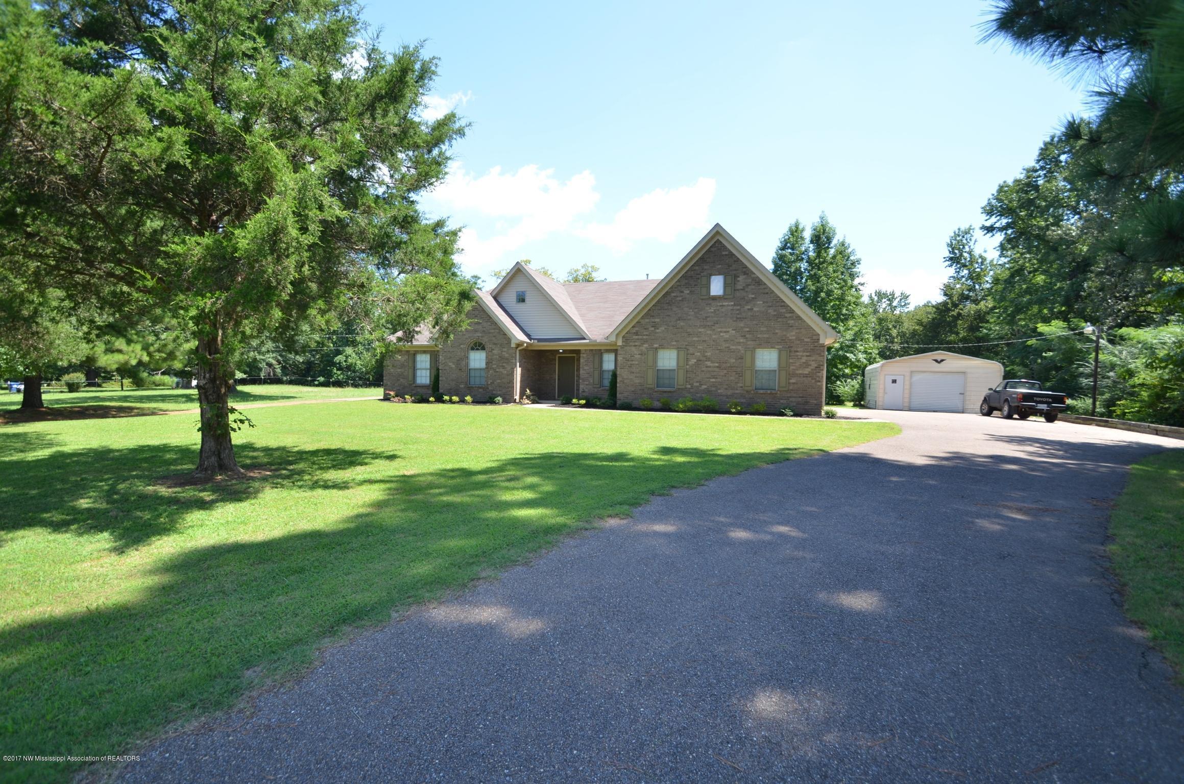 536 Malone Road South Hernando, MS 38632 - Photo 3 of 37 0131da4ab65fbaca1ef95d1e41f4d81072f24db1