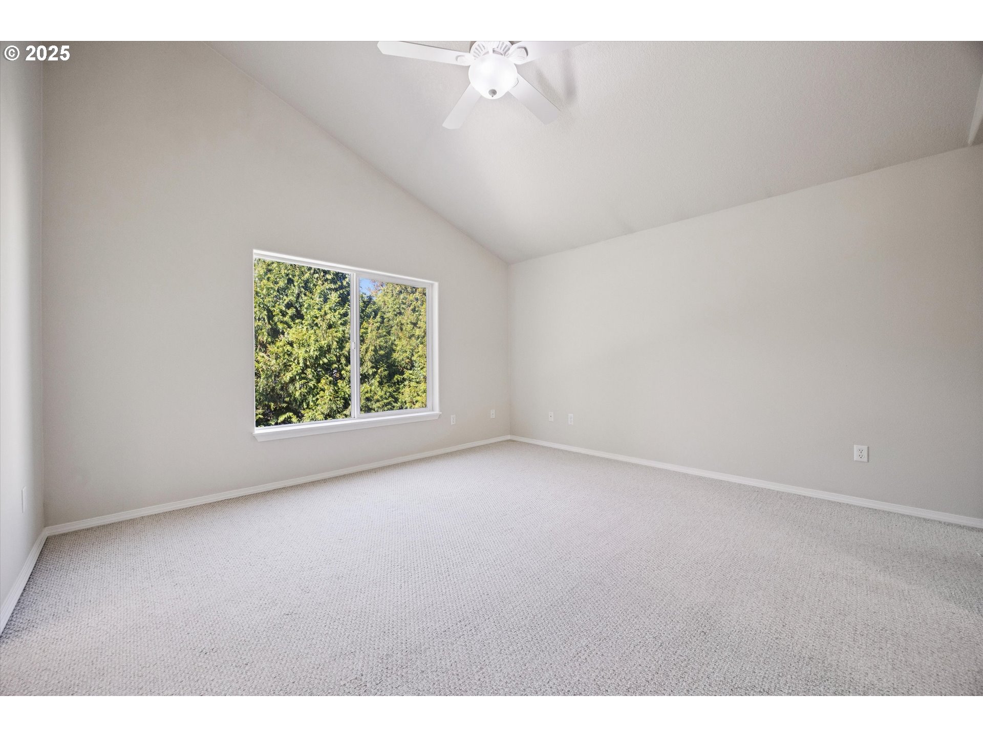 17723 Southwest Falling Leaf Court Beaverton, OR 97003 - Photo 21 of 37