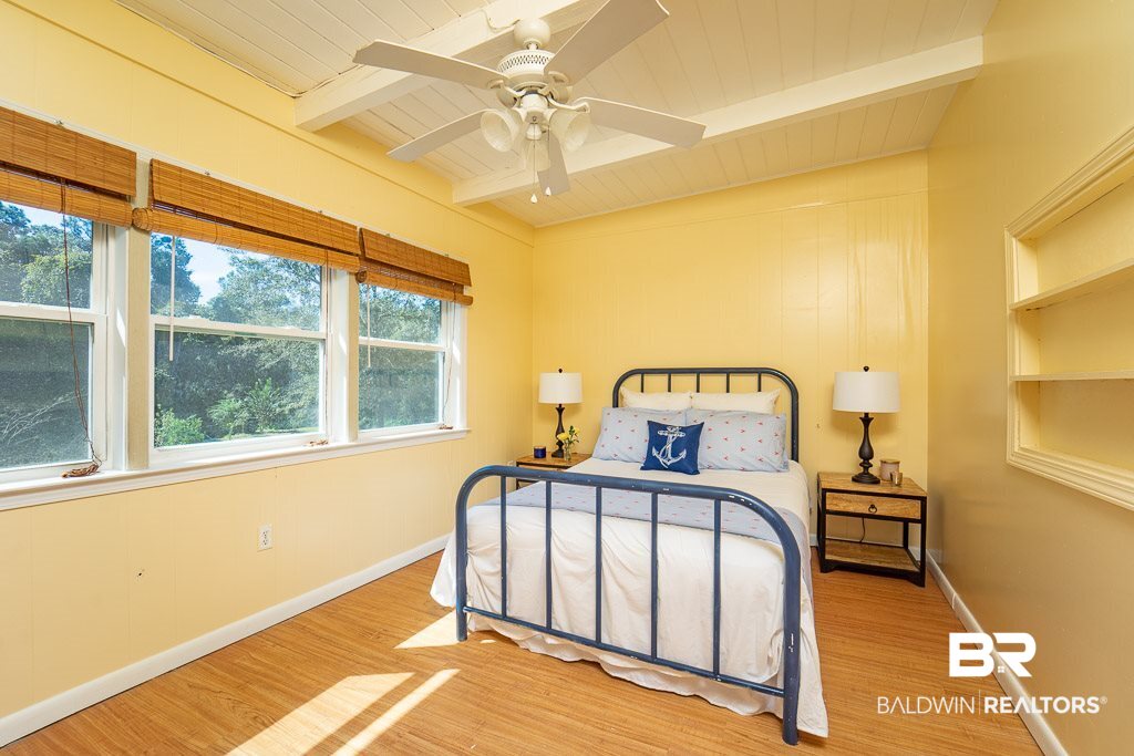 18694 Cedar Drive Foley, AL 36535 - Photo 8 of 21 Master Bedroom
