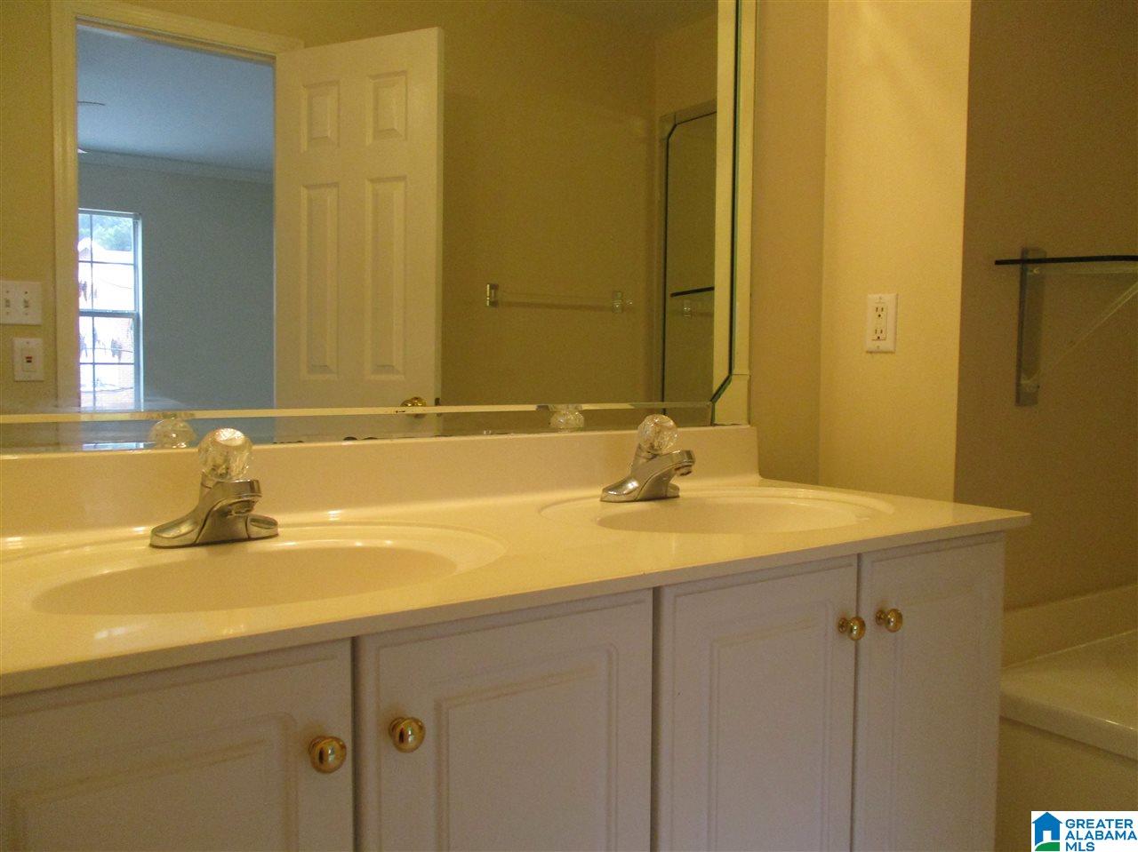 430 Cambrian Ridge Trail Pelham, AL 35124 - Photo 20 of 34
