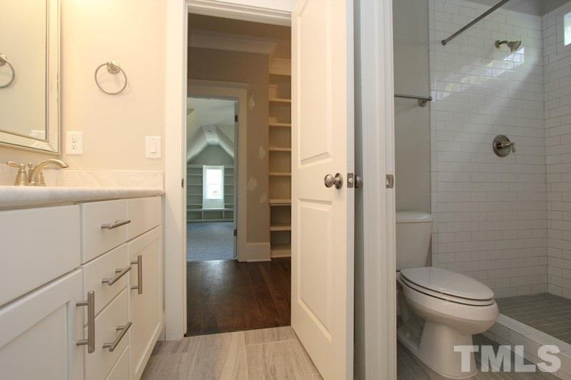 5008 Wainscott Way Raleigh, NC 27612 - Photo 18 of 24 Gallery Image 18