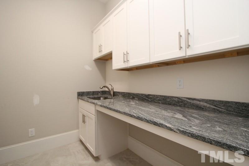 5008 Wainscott Way Raleigh, NC 27612 - Photo 19 of 24 Gallery Image 19