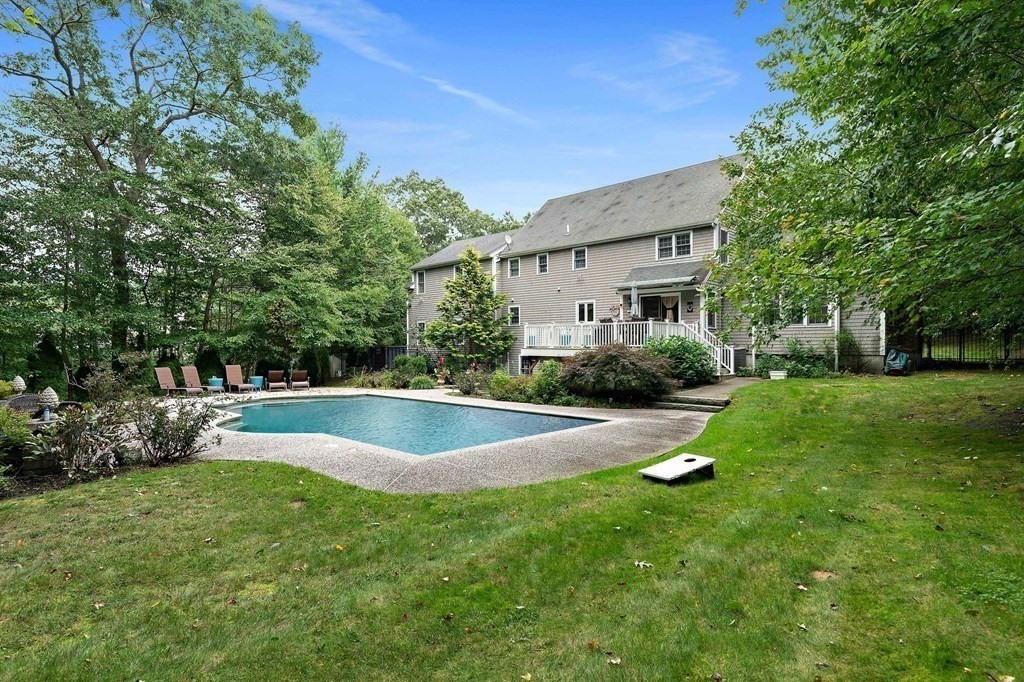 271 Hillcrest Road Marshfield, MA 02050 - Photo 21 of 33 Gallery Image 21