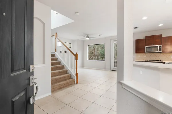 $2,000 | 21623 Dion Village, San Antonio, TX 78258