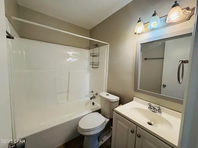 $1,675 | 3133 East 8th Street, Panama City, FL 32401