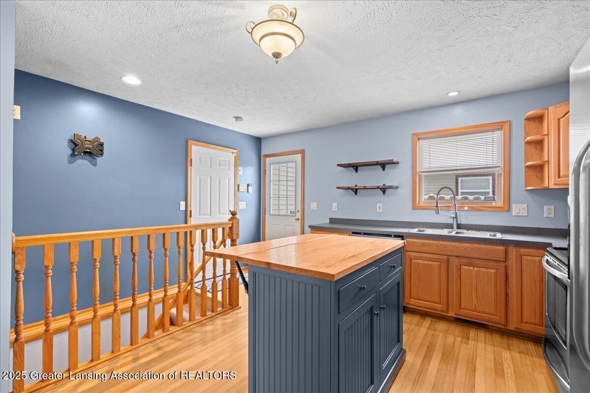 4327 Keller Road Holt, MI 48842 - Photo 12 of 45 Kitchen