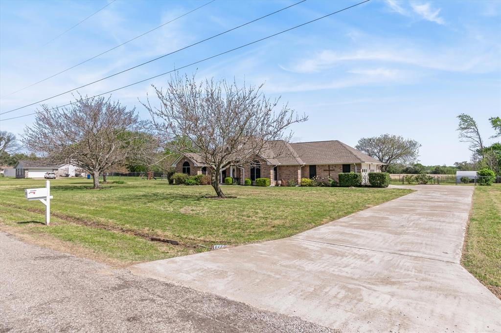 271 VZ County Road Canton, TX 75103 - Photo 3 of 40 a view of a park with large trees