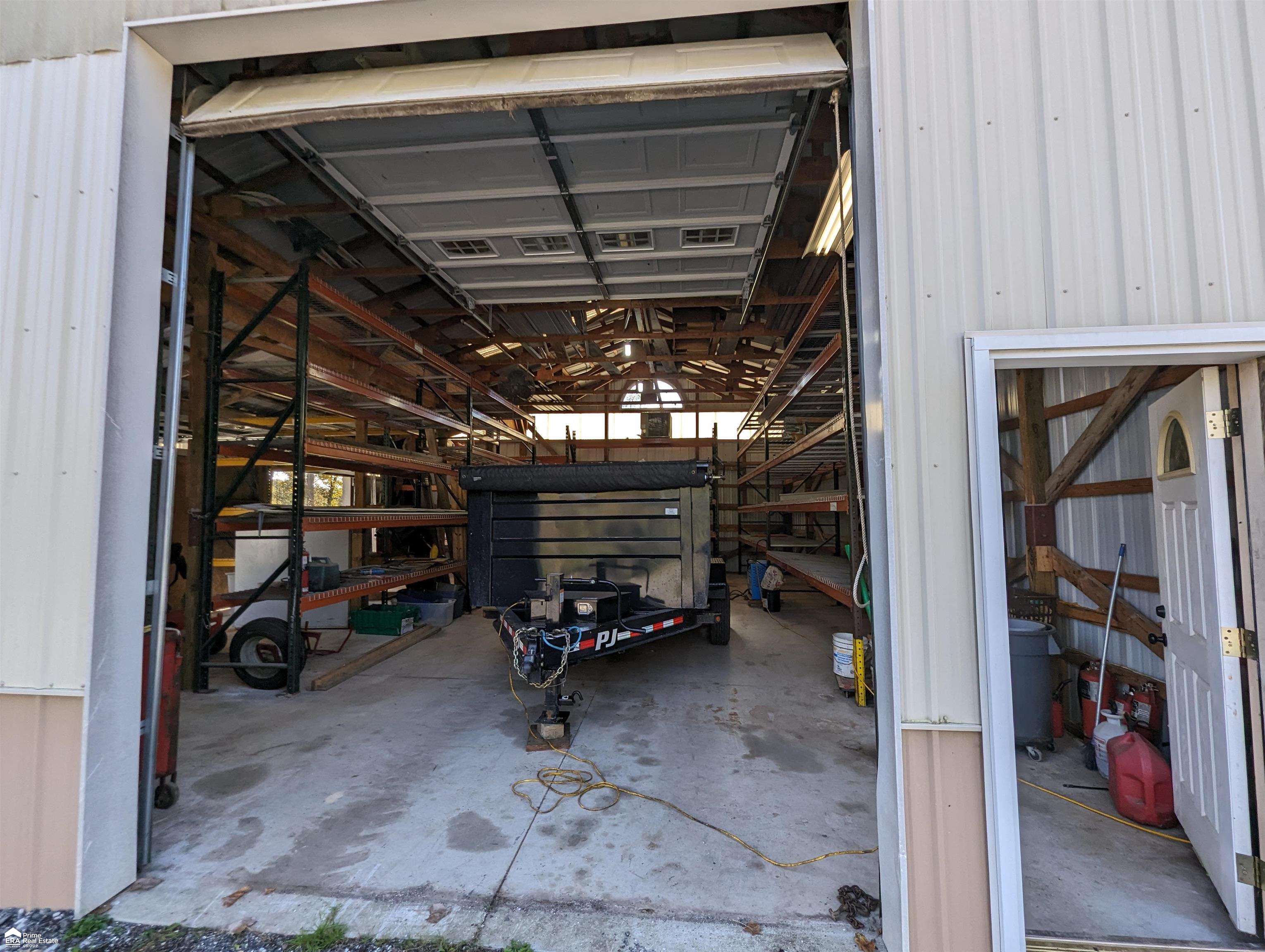 6471 Torrey Road Flint, MI 48507 - Photo 28 of 37