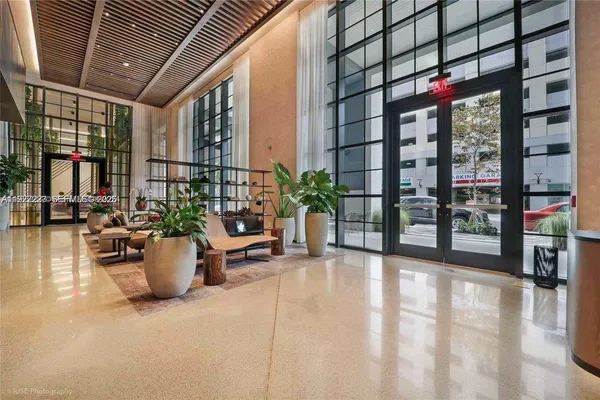 $5,000 | 159 Northeast 6th Street, Unit 4113, Miami, FL 33132