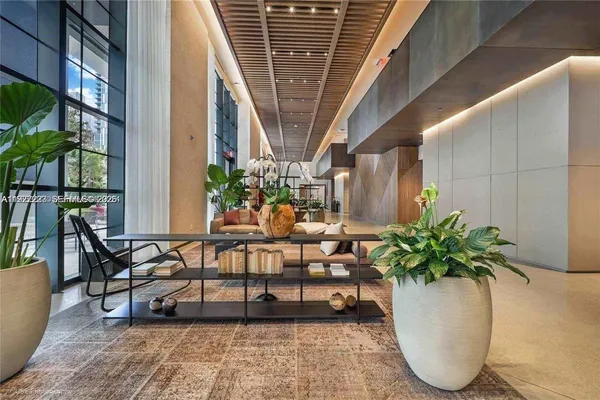 $5,000 | 159 Northeast 6th Street, Unit 4113, Miami, FL 33132