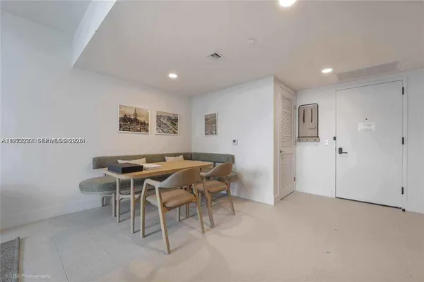 $5,000 | 159 Northeast 6th Street, Unit 4113, Miami, FL 33132