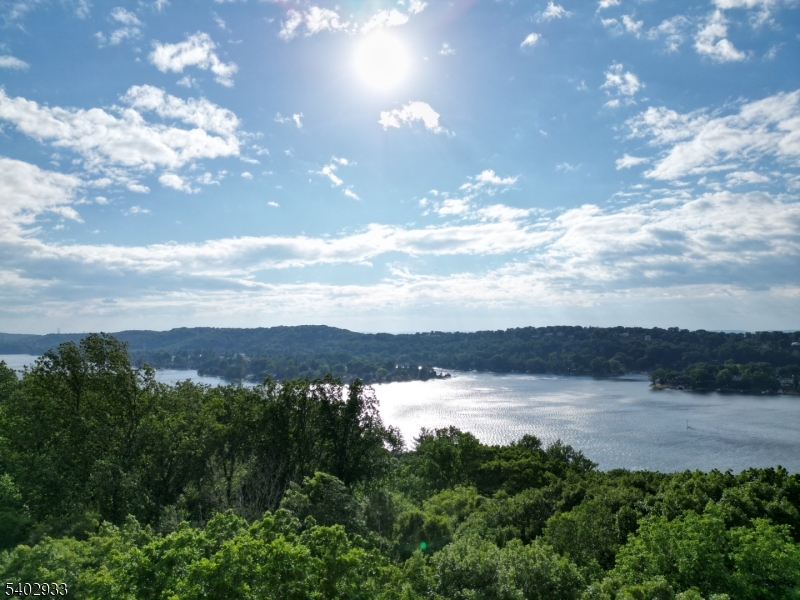 96 East Shore Trail Sparta, NJ 07871 - Photo 31 of 44