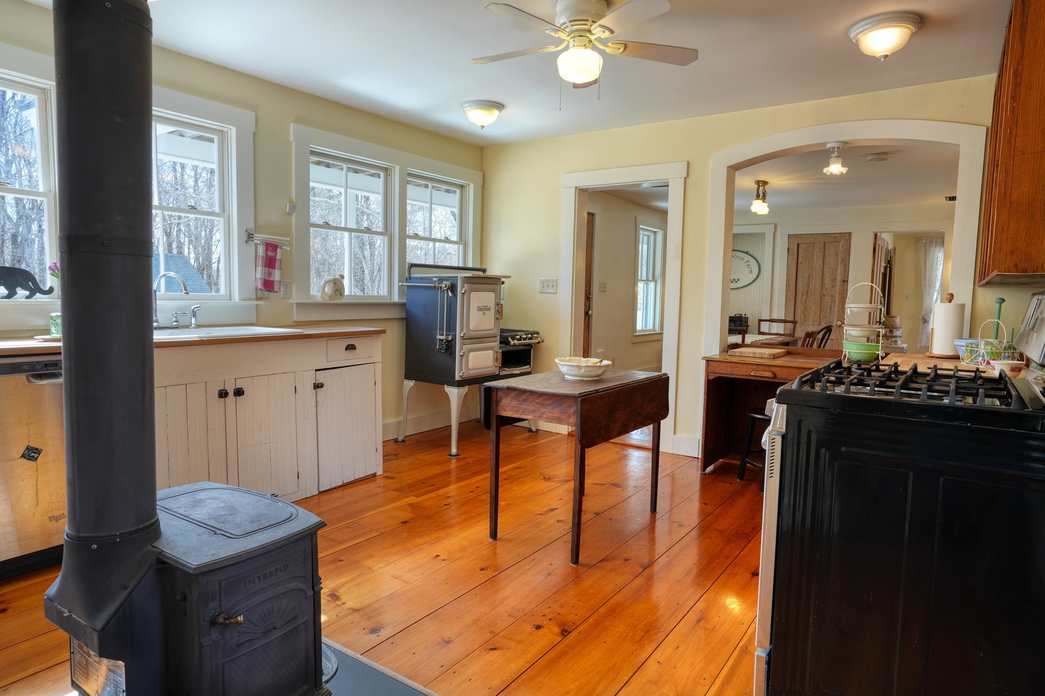 325 Richmond Road Fitzwilliam, NH 03447 - Photo 5 of 40