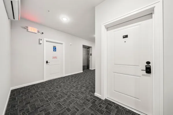 $2,345 | 51 East Main Street, Unit 306, Bergenfield, NJ 07621