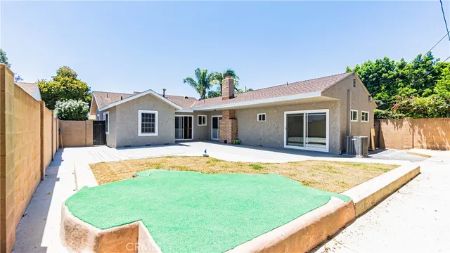 $1,150,000 | 5449 East Fairbrook Street, Long Beach, CA 90815