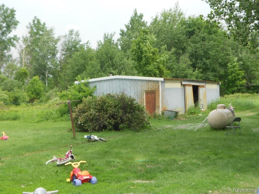 7364 Metcalf Road Jeddo, MI 48032 - Photo 4 of 7 2014-06-16 18.26