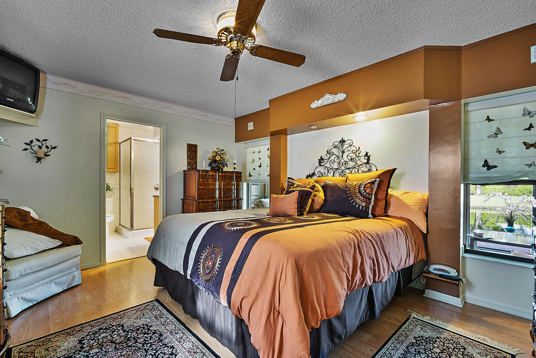 10404 Islander Drive Boca Raton, FL 33498 - Photo 12 of 44 Master Bedroom w/ Built-in Headboard