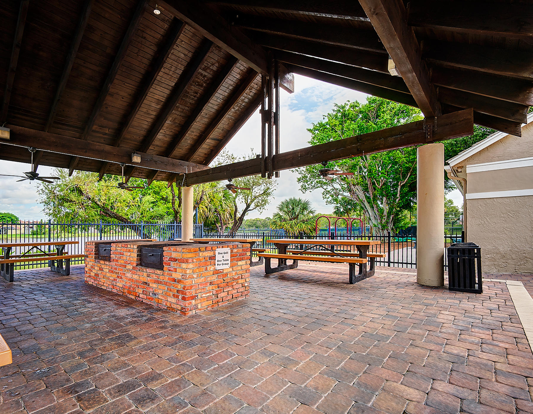 10404 Islander Drive Boca Raton, FL 33498 - Photo 37 of 44 Community BBQ Area