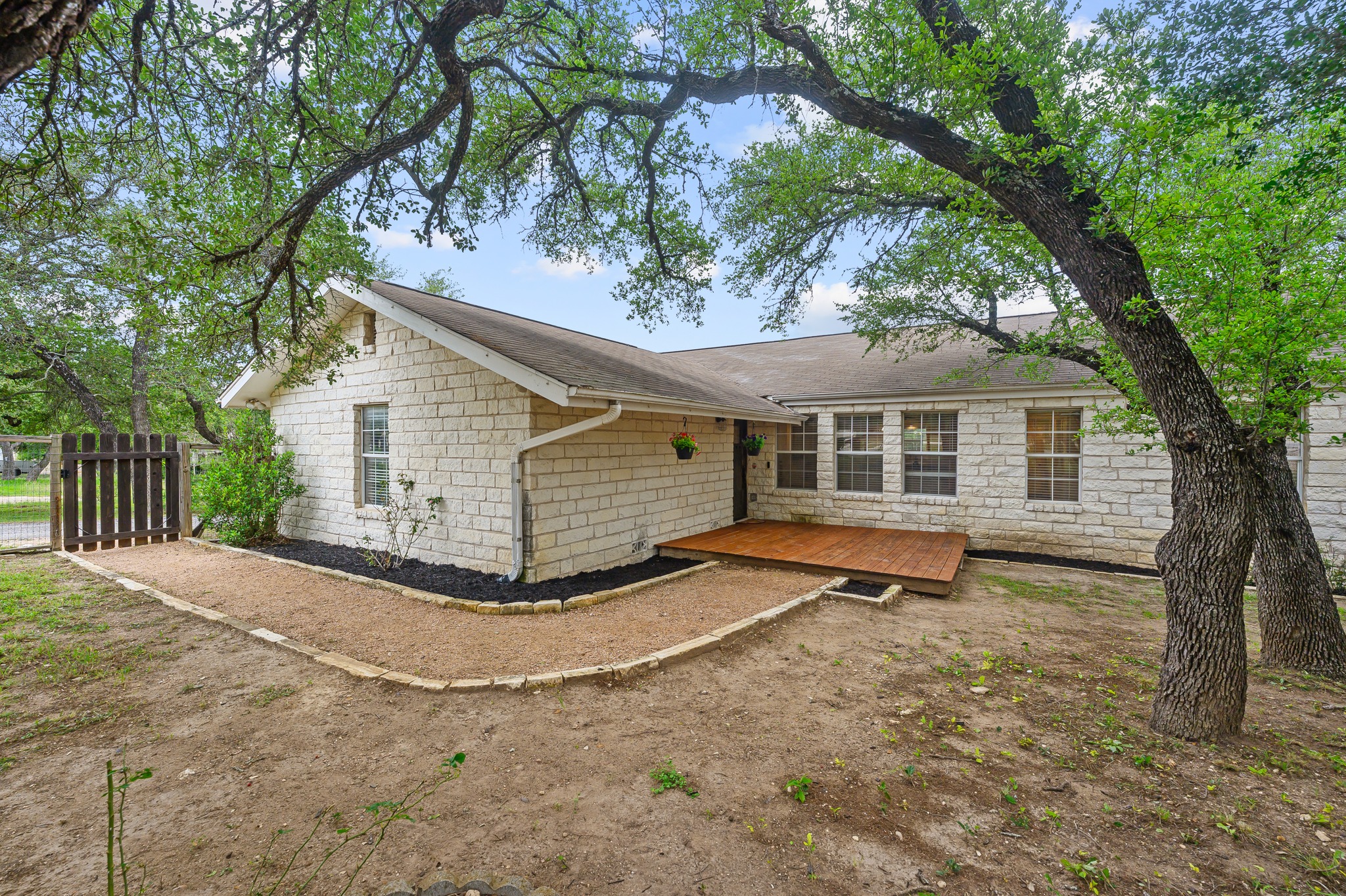 2110 Spring Valley Drive Dripping Springs, TX 78620 - Photo 8 of 40