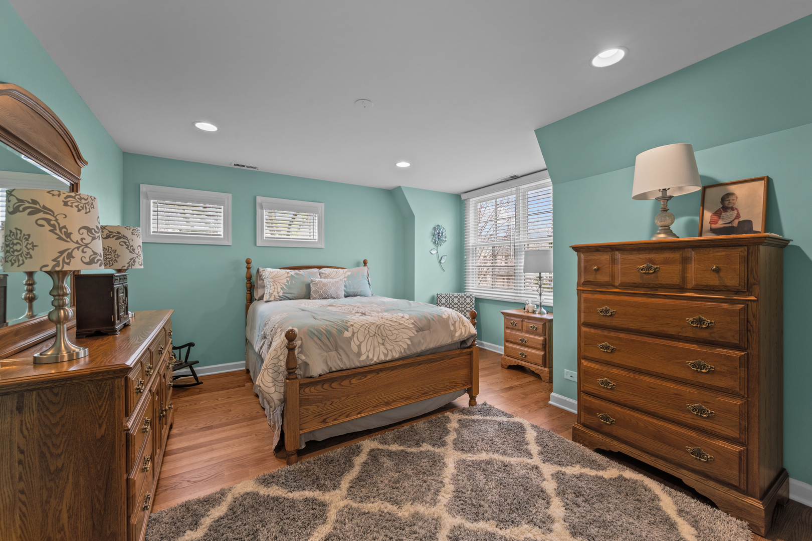 842 Lyster Road Highwood, IL 60040 - Photo 20 of 26 a bedroom with a bed and furniture