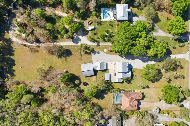 an aerial view of multiple house