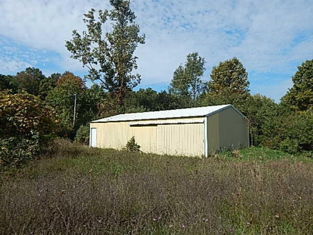 1771 Lawrence Road Hastings, MI 49058 - Photo 4 of 23 DSCN5560