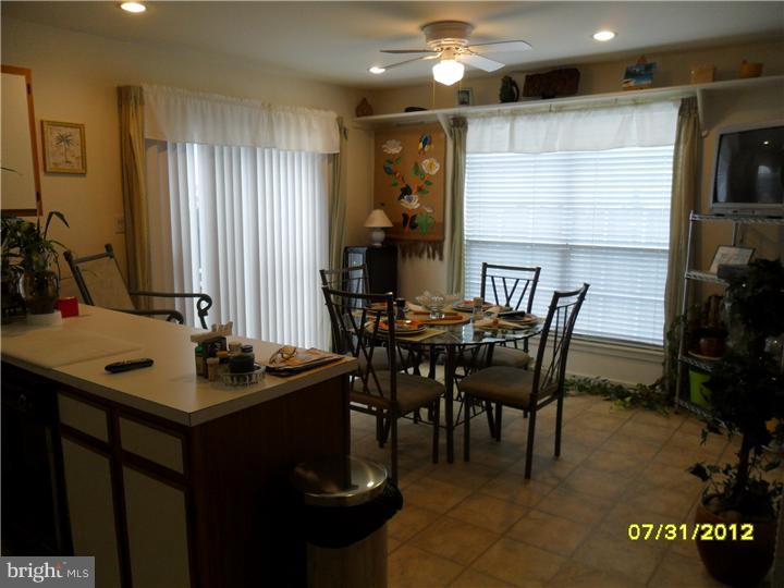 150 Crossing Way Lindenwold, NJ 08021 - Photo 6 of 16 Kitchen