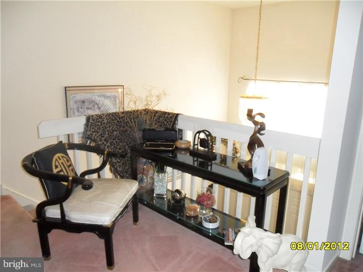 150 Crossing Way Lindenwold, NJ 08021 - Photo 7 of 16 Hallway