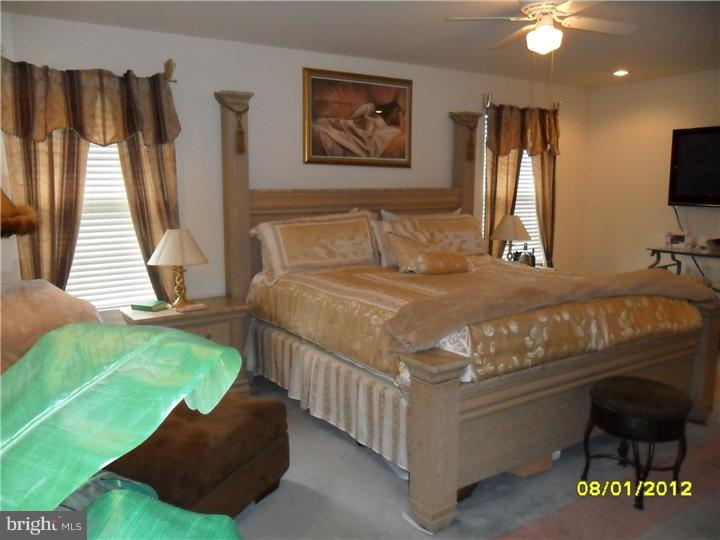 150 Crossing Way Lindenwold, NJ 08021 - Photo 8 of 16 Bedroom - Main