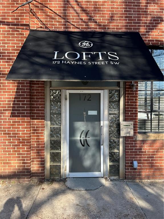 172 Haynes Street Southwest, Unit 102 Atlanta, GA 30313 - Photo 2 of 18