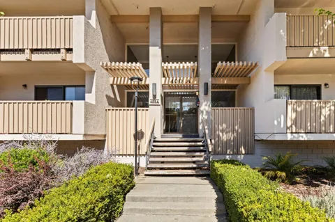 $850,000 | 400 Ortega Avenue, Unit 301, Mountain View, CA 94040