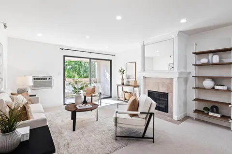 $850,000 | 400 Ortega Avenue, Unit 301, Mountain View, CA 94040