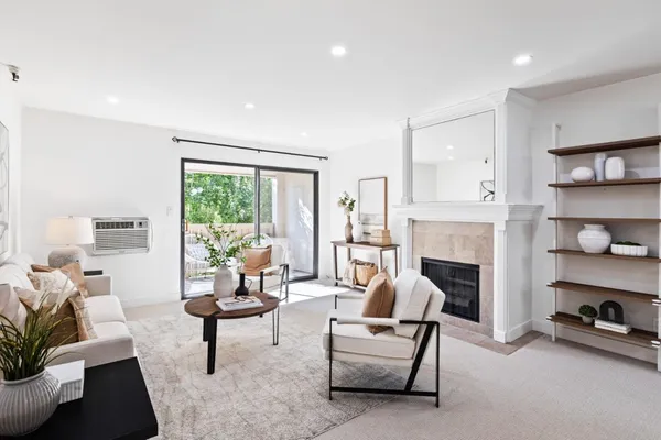 $798,000 | 400 Ortega Avenue, Unit 301, Mountain View, CA 94040