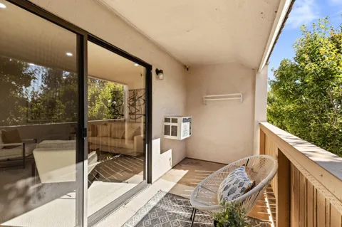 $850,000 | 400 Ortega Avenue, Unit 301, Mountain View, CA 94040