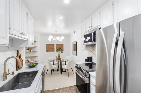 $850,000 | 400 Ortega Avenue, Unit 301, Mountain View, CA 94040