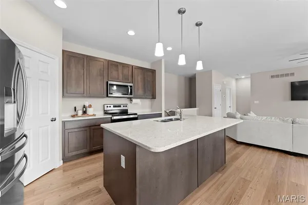 $364,500 | 22763 Hudson Hills, Warrenton, MO 63383