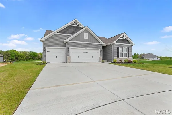 $364,500 | 22763 Hudson Hills, Warrenton, MO 63383