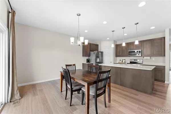 $364,500 | 22763 Hudson Hills, Warrenton, MO 63383