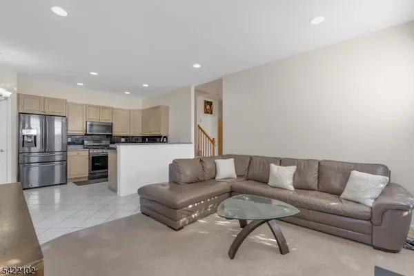 $4,200 | 49 Gordon Circle, Unit 49, Parsippany, NJ 07054