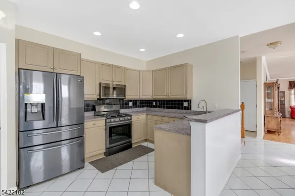 $4,200 | 49 Gordon Circle, Unit 49, Parsippany, NJ 07054