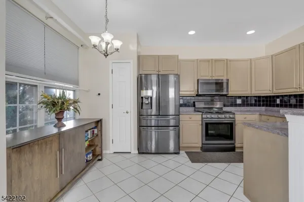 $4,200 | 49 Gordon Circle, Unit 49, Parsippany, NJ 07054