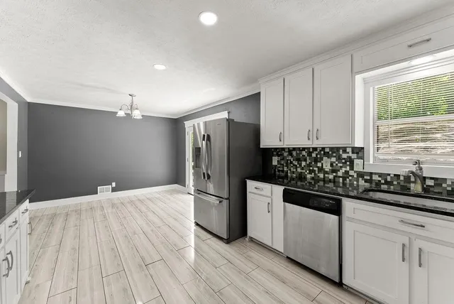 $2,500 | 4035 Thames Drive, Kennesaw, GA 30144