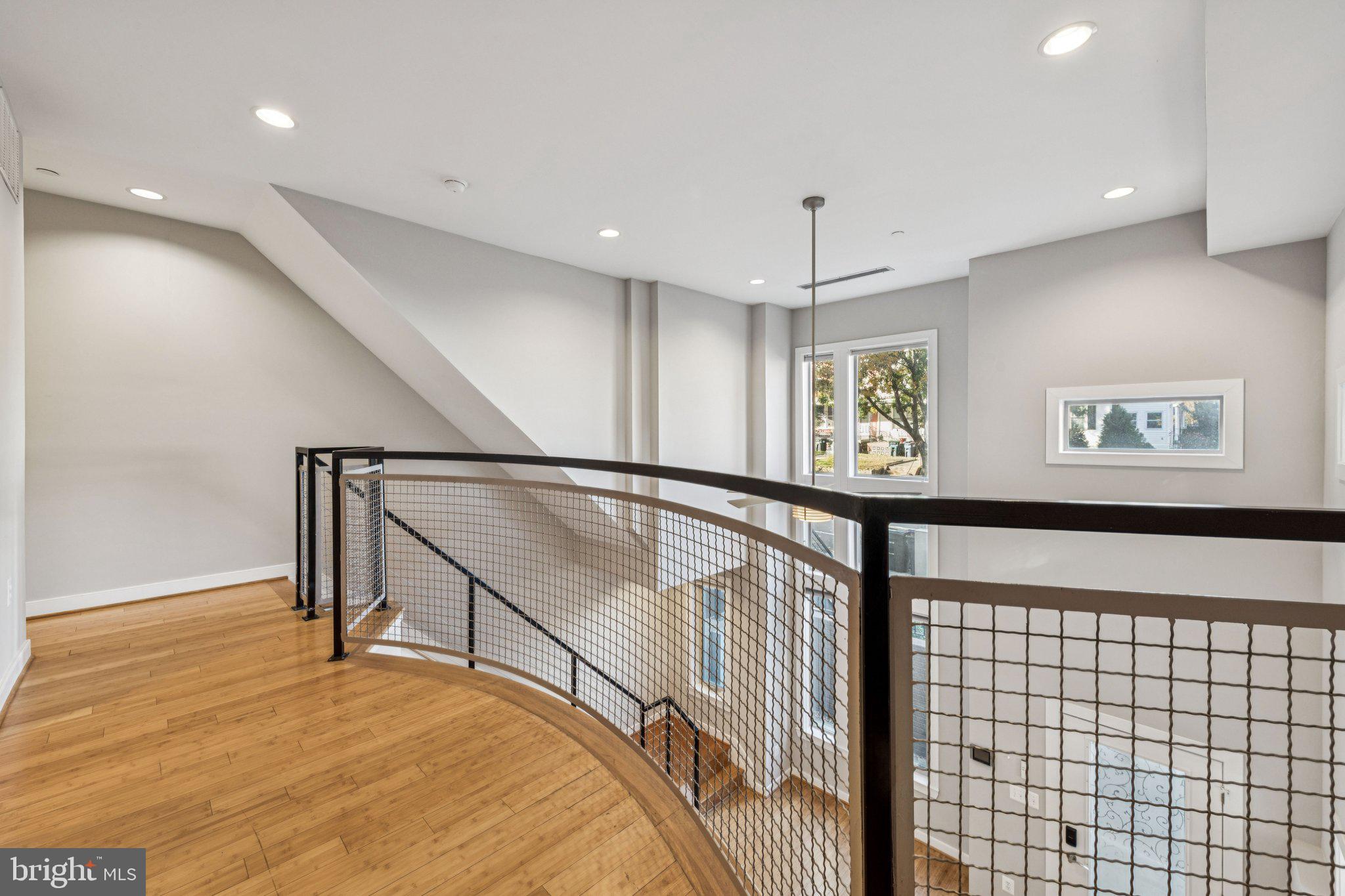 241 R Street Northeast, Unit A Washington, DC 20002 - Photo 18 of 33