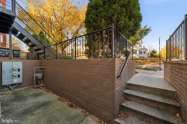 $4,400 | 241 R Street Northeast, Unit A, Washington, DC 20002