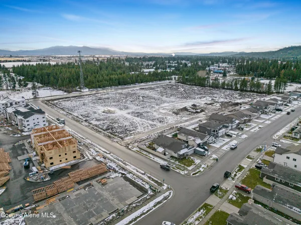 $945,283 | 16125 Cloverdale Street, Rathdrum, ID 83858