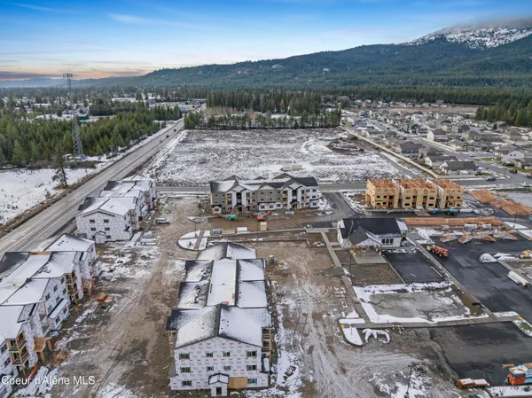 $945,283 | 16125 Cloverdale Street, Rathdrum, ID 83858