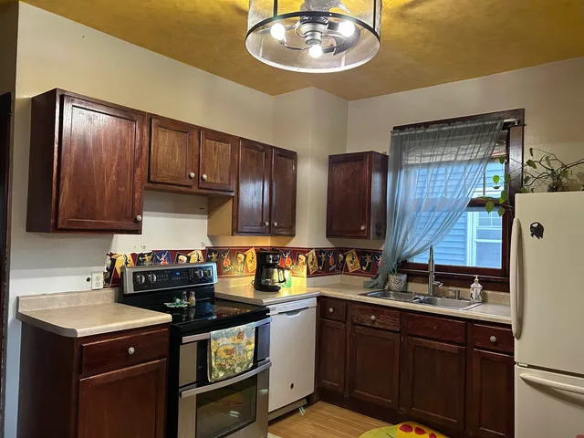 $157,400 | 910 North 20th Street, Superior, WI 54880