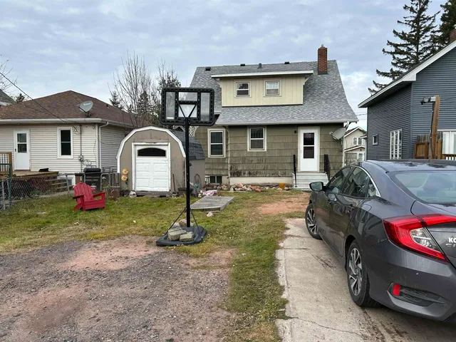$157,400 | 910 North 20th Street, Superior, WI 54880