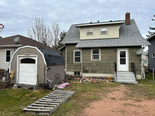 $157,400 | 910 North 20th Street, Superior, WI 54880
